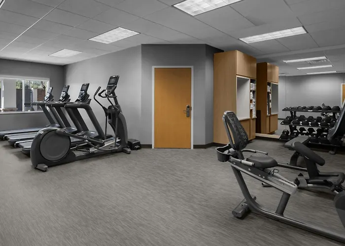 Courtyard By Marriott West/avondale 3*