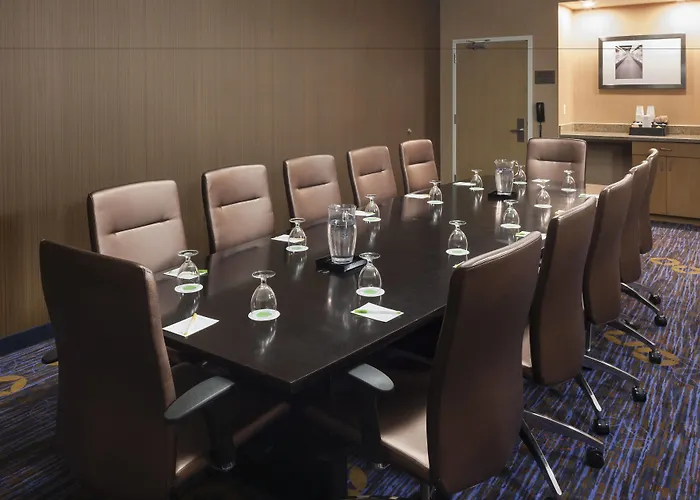 Hotel Courtyard By Marriott West/avondale 3*