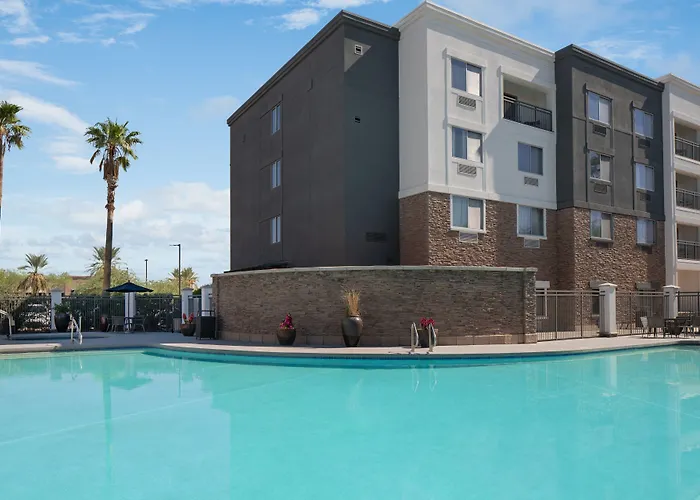 Courtyard By Marriott West/avondale
