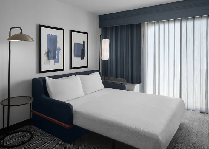 Hotel Courtyard By Marriott West/avondale